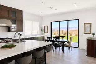 27151 Backdrop Ln, Valencia (santa Clarita), CA 91381 - Photo 5