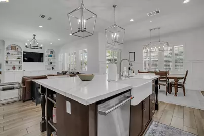 412 Lakehead Ct, Discovery Bay, CA 94505 - Photo 13