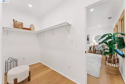 546 Weldon Ave, Oakland, CA 94610 - Photo 25