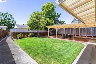 156 Mecartney Rd, Alameda, CA 94502 - Photo 47