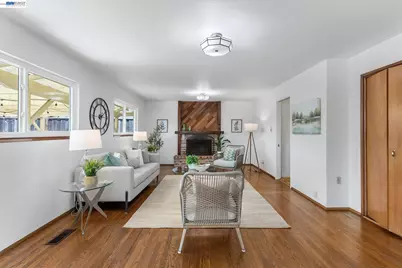 156 Mecartney Rd, Alameda, CA 94502 - Photo 11
