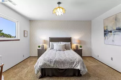 156 Mecartney Rd, Alameda, CA 94502 - Photo 39