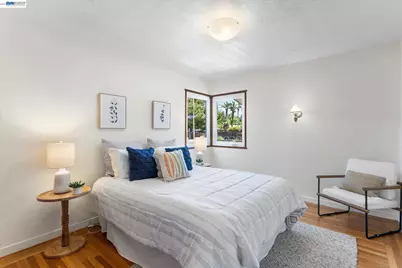 156 Mecartney Rd, Alameda, CA 94502 - Photo 23