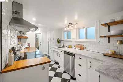 2647 Monterey Blvd, Oakland, CA 94602 - Photo 11