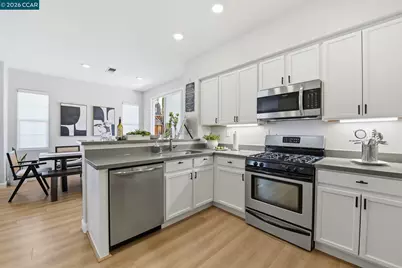 769 Plantation Ln, Hayward, CA 94544 - Photo 13