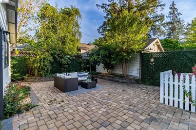 1158 Fremont St, San Jose, CA 95126 - Photo 57