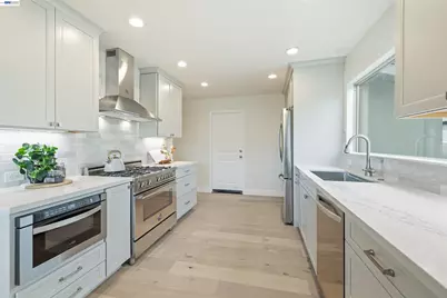 230 Pestana Ave, Santa Cruz, CA 95065 - Photo 11