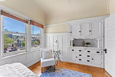 667 10th St, Oakland, CA 94607 - Photo 7