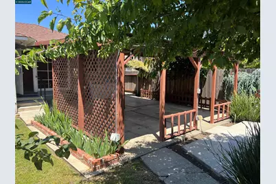 642 Via Alamo, San Lorenzo, CA 94580 - Photo 21
