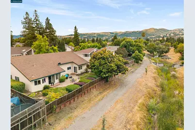 3237 Vera Cruz Dr, San Ramon, CA 94583 - Photo 67
