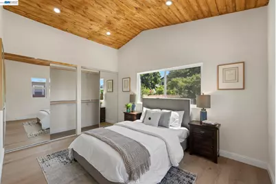 30806 Vallejo St, Union City, CA 94587 - Photo 25