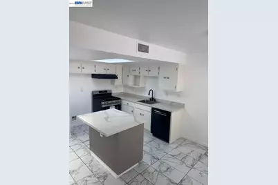 1021 Santa Ines Ct, Oakland, CA 94601 - Photo 7