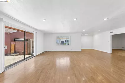 15138 Hiawatha St, Los Angeles, CA 91345 - Photo 15