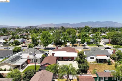 15138 Hiawatha St, Los Angeles, CA 91345 - Photo 53