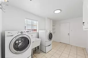 15138 Hiawatha St, Los Angeles, CA 91345 - Photo 39