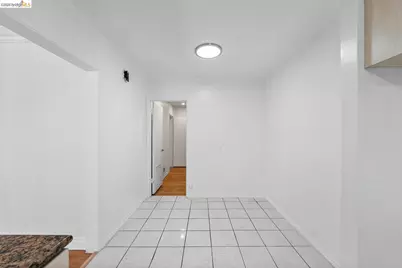 15138 Hiawatha St, Los Angeles, CA 91345 - Photo 23