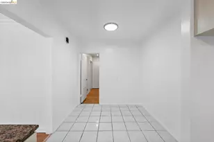 15138 Hiawatha St, Los Angeles, CA 91345 - Photo 23