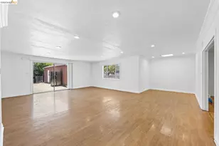 15138 Hiawatha St, Los Angeles, CA 91345 - Photo 13