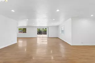 15138 Hiawatha St, Los Angeles, CA 91345 - Photo 11
