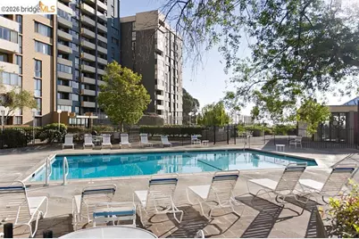 555 Pierce St #536, Albany, CA 94706 - Photo 1