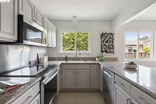6819 Blake St, El Cerrito, CA 94530 - Photo 11