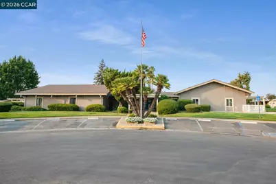 2287 Dalis Dr #169, Concord, CA 94520 - Photo 5