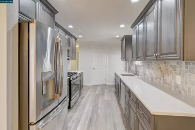 2287 Dalis Dr #169, Concord, CA 94520 - Photo 17