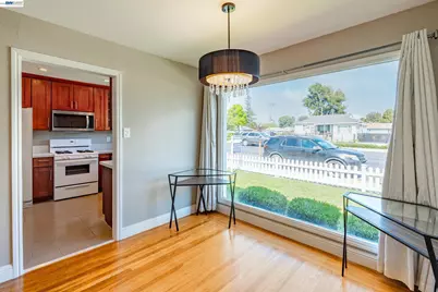 21835 Redwood Rd, Castro Valley, CA 94546 - Photo 7
