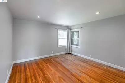 21835 Redwood Rd, Castro Valley, CA 94546 - Photo 17