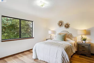 23762 Hutchinson Rd, Los Gatos, CA 95033 - Photo 15