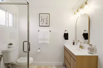 27409 Capri Ave, Hayward, CA 94545 - Photo 17