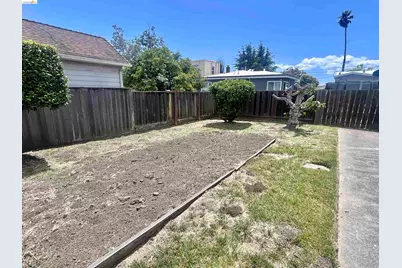 629 Everett St, El Cerrito, CA 94530 - Photo 25