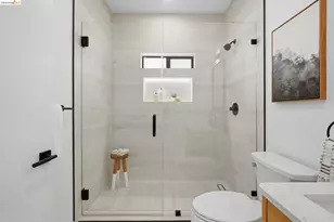 546 61st St, Oakland, CA 94609 - Photo 57