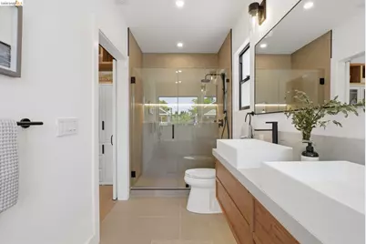 546 61st St, Oakland, CA 94609 - Photo 63