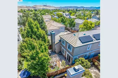 2038 Mulberry Cmn, Livermore, CA 94551 - Photo 35