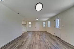 6225 Harmon Ave, Oakland, CA 94621 - Photo 7