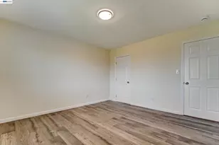 6225 Harmon Ave, Oakland, CA 94621 - Photo 19
