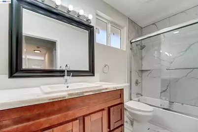 6225 Harmon Ave, Oakland, CA 94621 - Photo 21