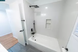 3085 Stanton Cir, Carmichael, CA 95608 - Photo 21