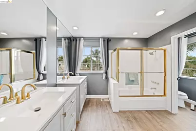 2147 Saint Andrews Ct, Discovery Bay, CA 94505 - Photo 25
