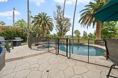 2147 Saint Andrews Ct, Discovery Bay, CA 94505 - Photo 39