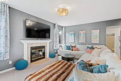 2147 Saint Andrews Ct, Discovery Bay, CA 94505 - Photo 17