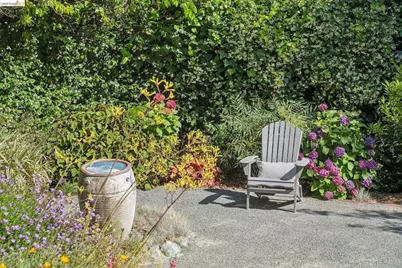 1994 Marin Ave, Berkeley, CA 94707 - Photo 81