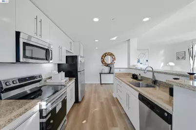 1375 Lick Ave #522, San Jose, CA 95110 - Photo 25