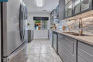 1162 Francine Ct, Concord, CA 94518 - Photo 7