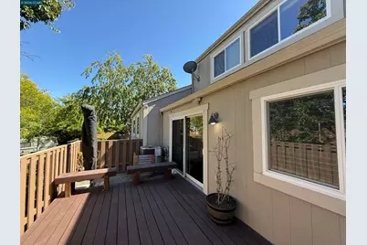 6451 Parklane Plz, Martinez, CA 94553 - Photo 17