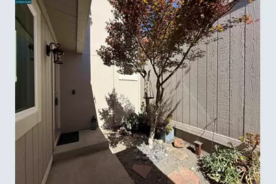 6451 Parklane Plz, Martinez, CA 94553 - Photo 3