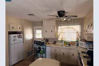 73 Donald Ln, Concord, CA 94518 - Photo 3