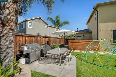 2057 Saffron Ct, Brentwood, CA 94513 - Photo 43