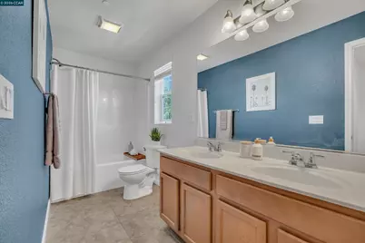2057 Saffron Ct, Brentwood, CA 94513 - Photo 33
